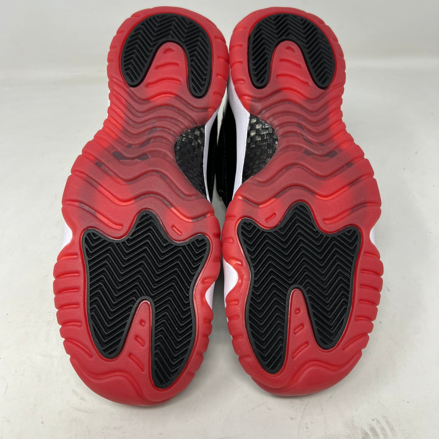 Jordan 11 Retro Low Bred (GS) (2025)