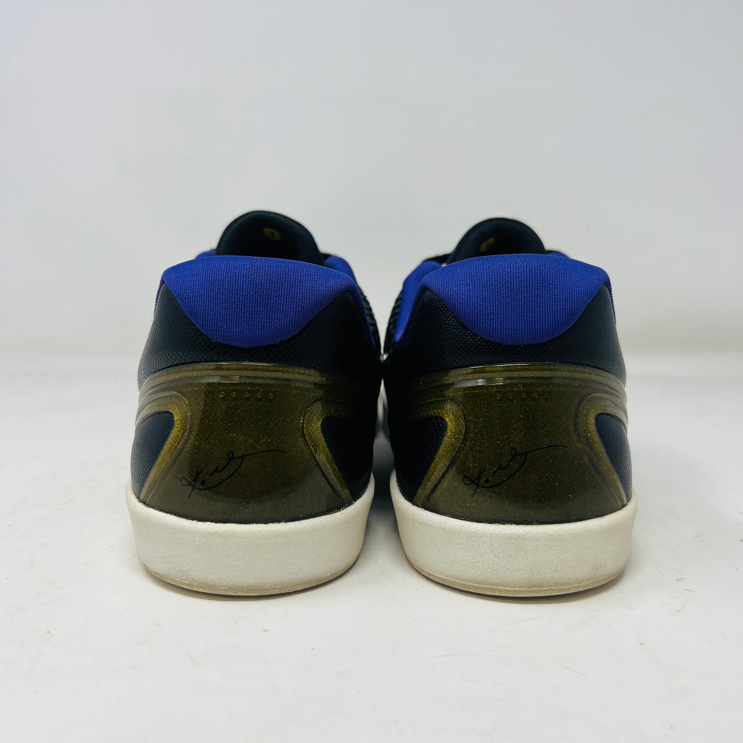 Freinds And Family Nike SB Eric Koston Kobe (SAMPLE)
