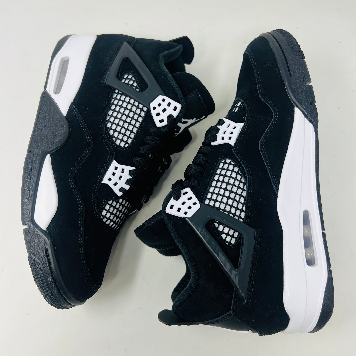 Jordan 4 Retro White Thunder