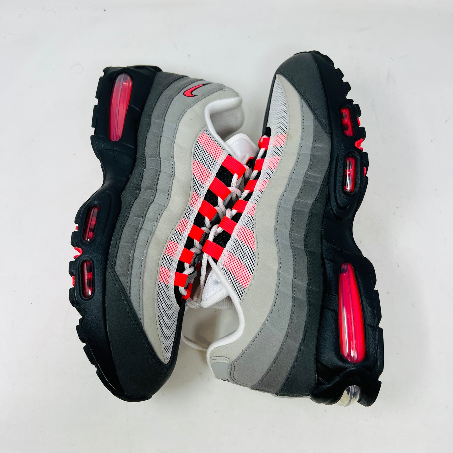 Nike Air Max 95 OG Big Bubble Solar Red 2.0 (2025)