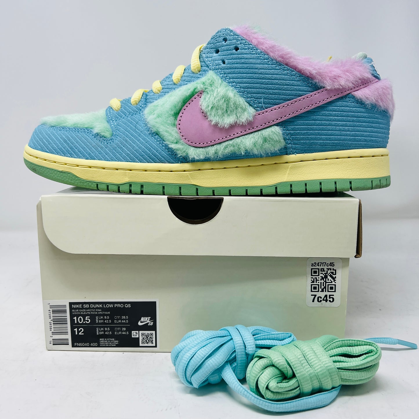 Nike SB Dunk Low Verdy Visty
