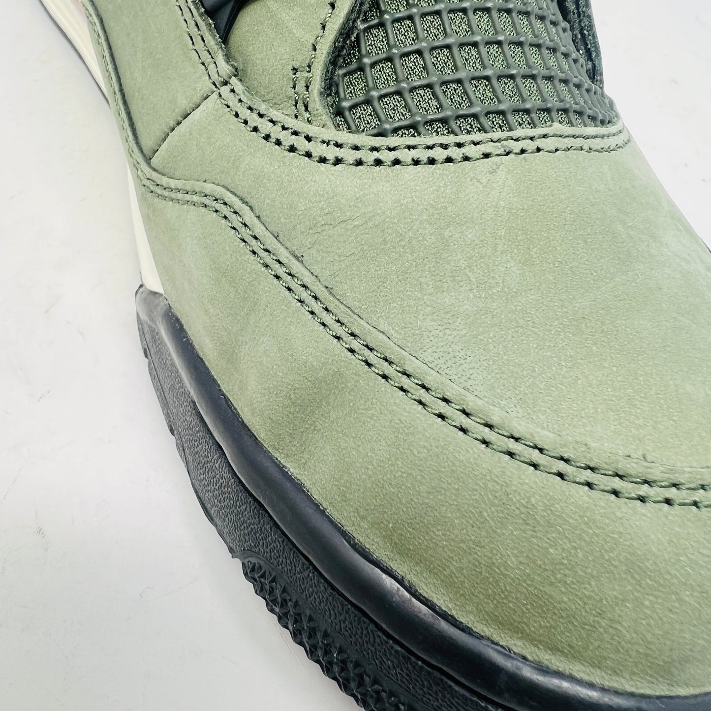 Jordan 4 Retro OG SP Undefeated (2025)