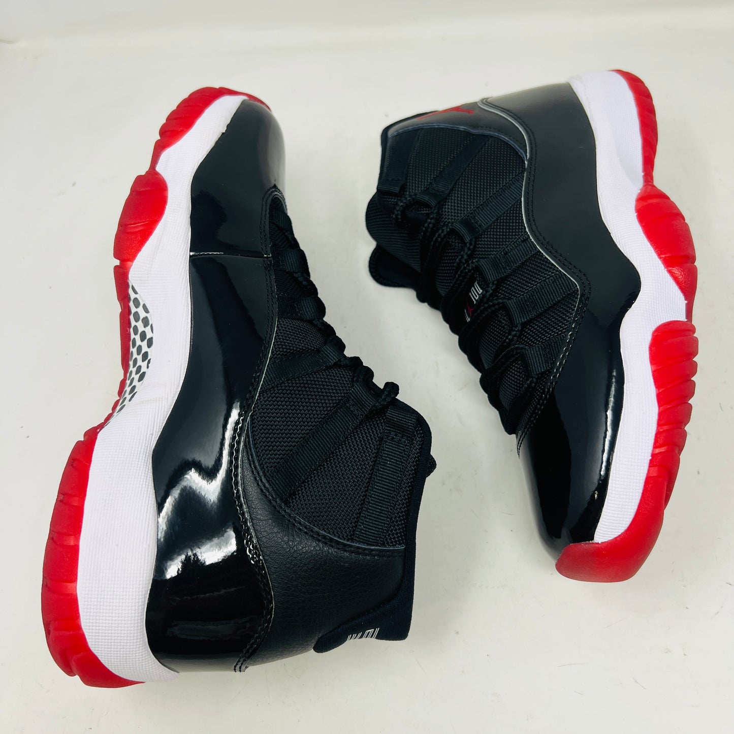 Jordan 11 Retro Playoffs Bred (2019)