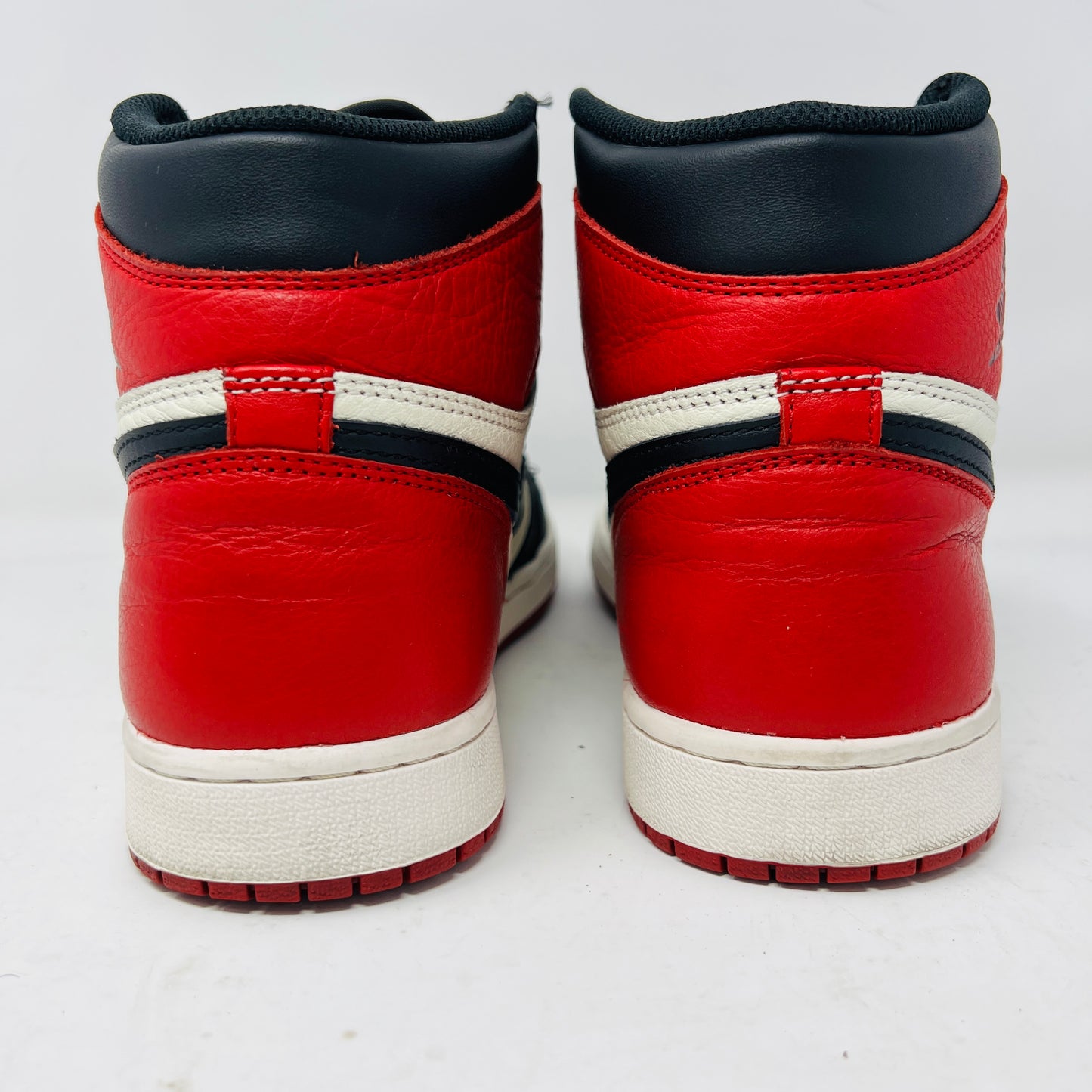 Jordan 1 Retro High Bred Toe
