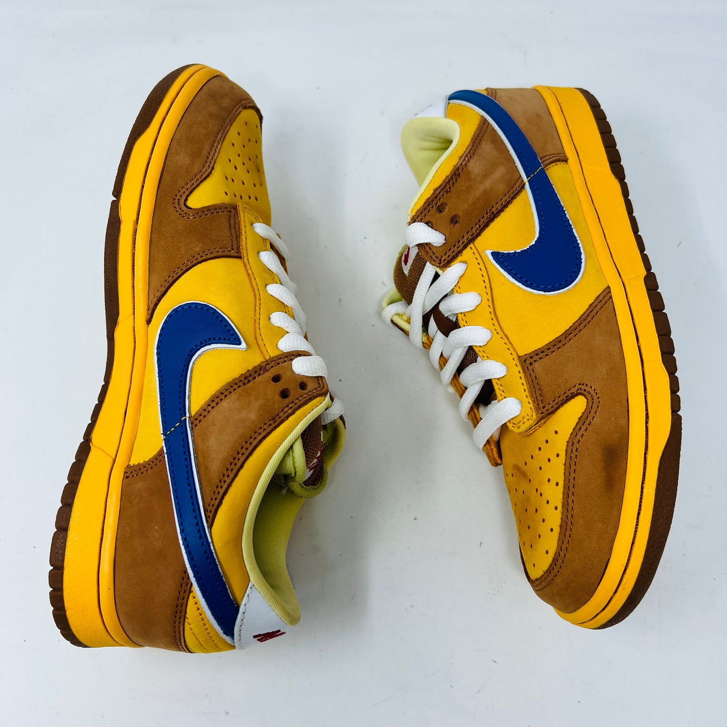 Nike SB Dunk Low Newcastle Brown Ale