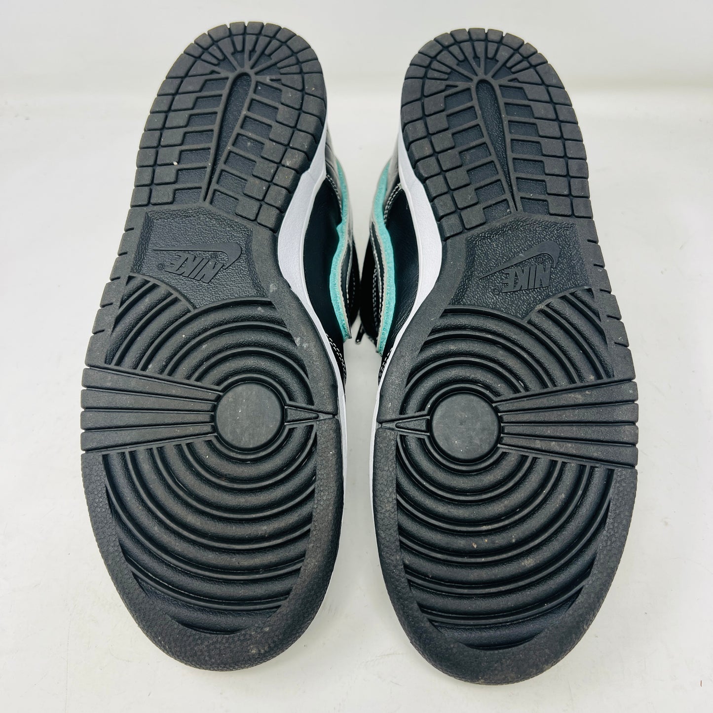 Nike SB Dunk Low Diamond Supply Co. Black Diamond