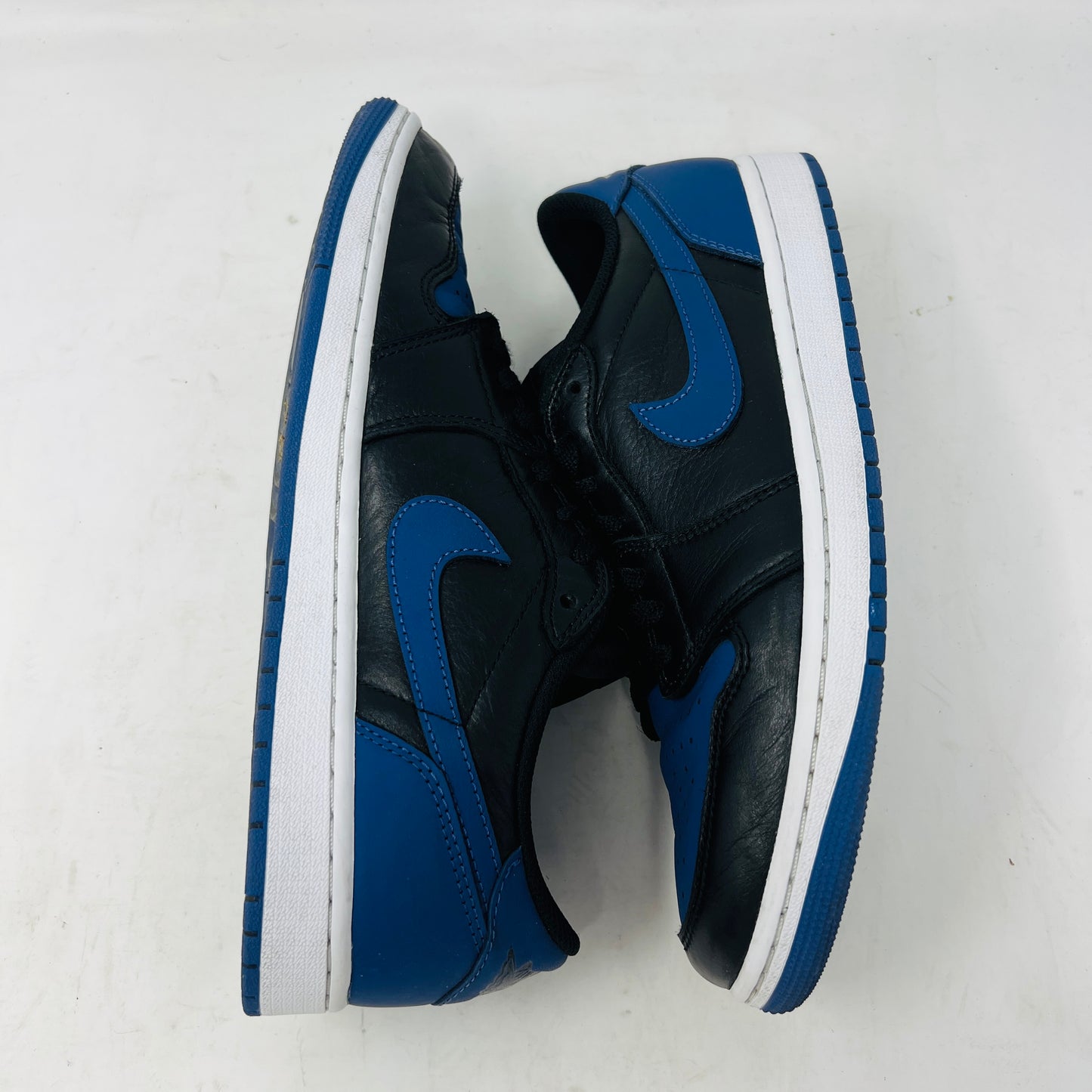 Jordan 1 Retro Low OG Mystic Navy