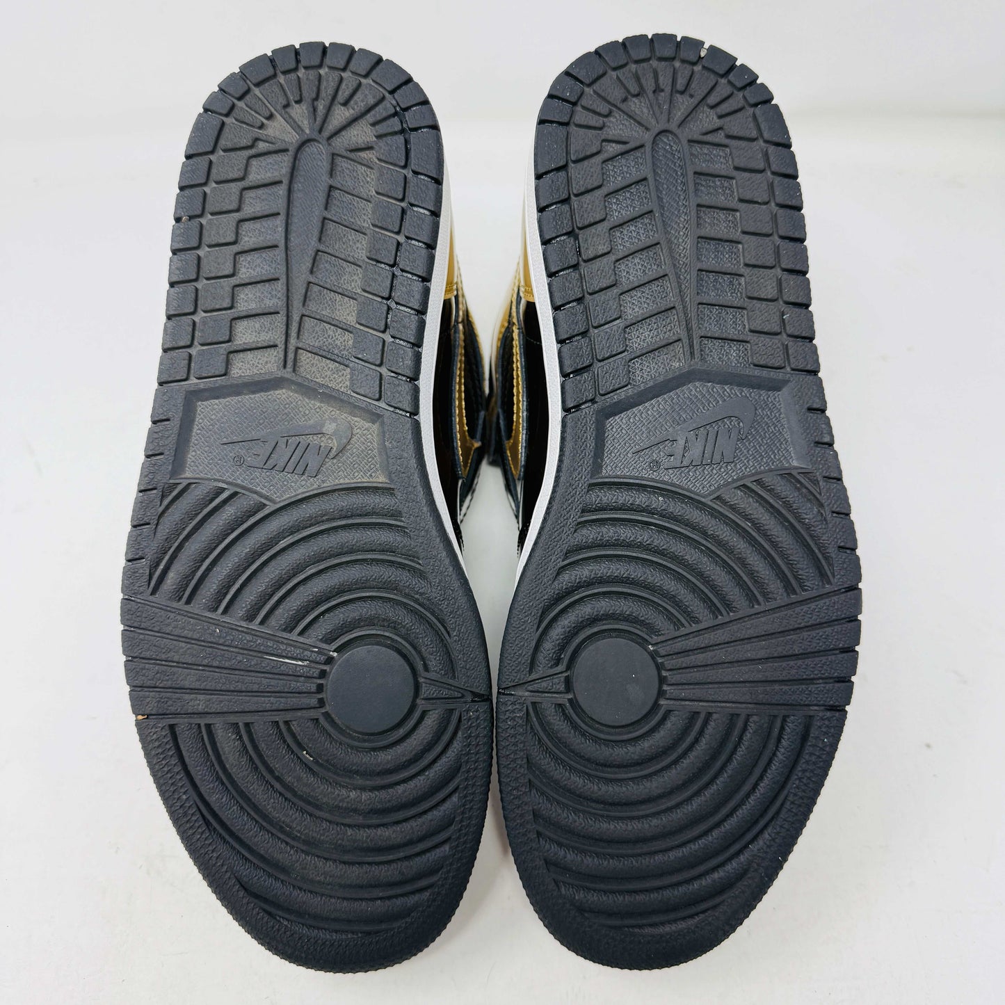 Jordan 1 Retro High NRG Patent Gold Toe