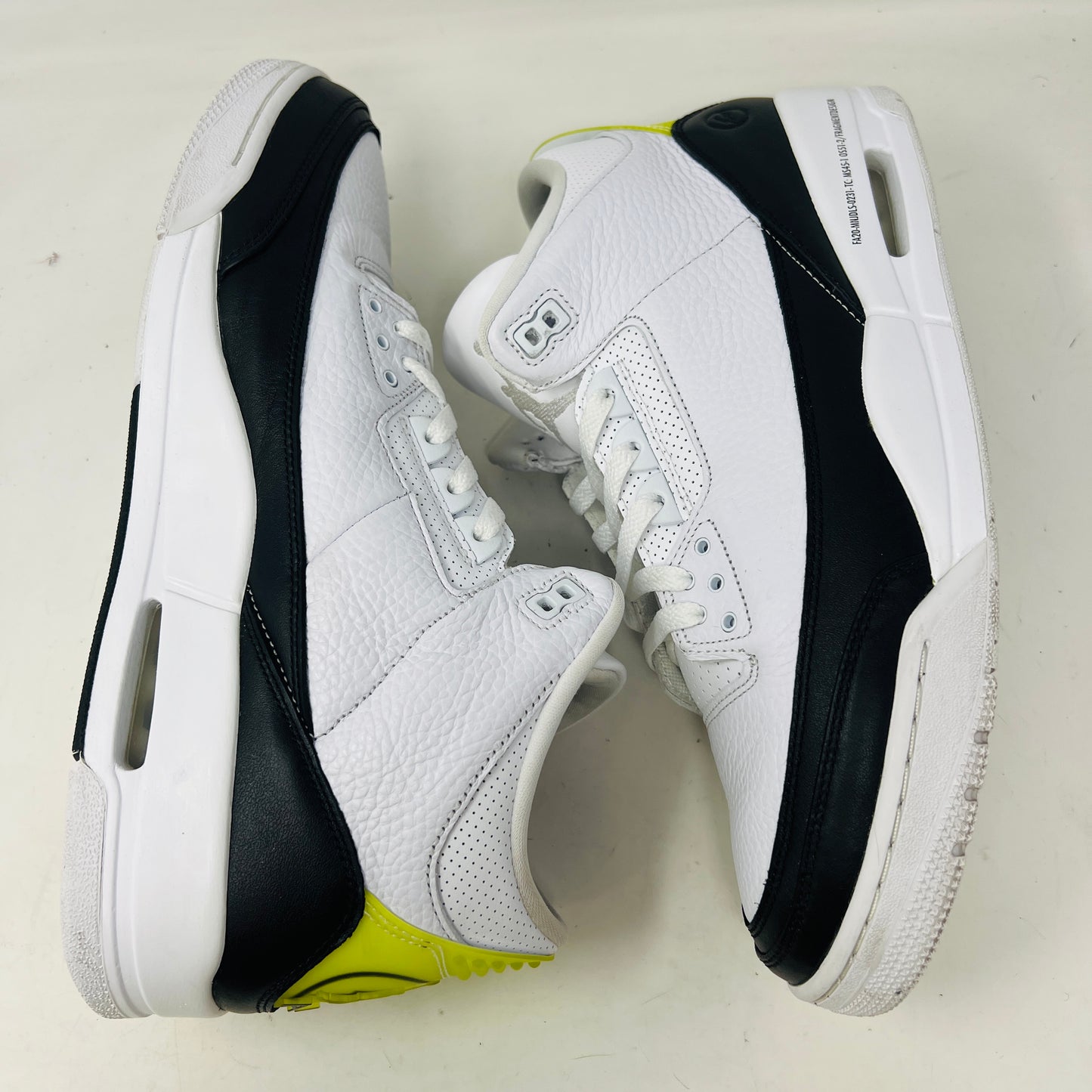 Jordan 3 Retro Fragment