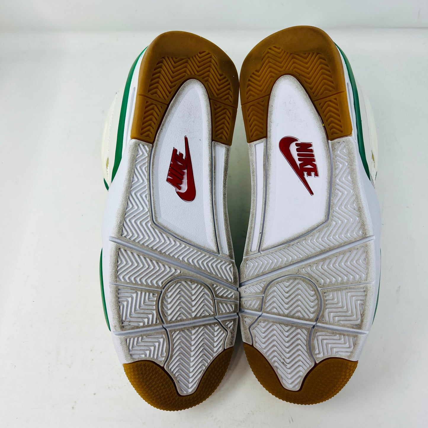 Jordan 4 Retro SB Pine Green