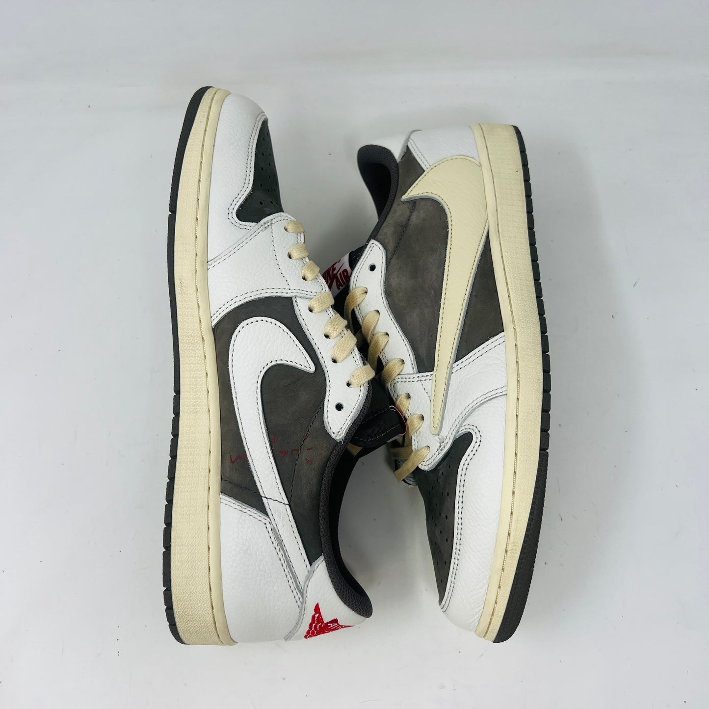 Jordan 1 Retro Low OG SP Travis Scott Reverse Mocha