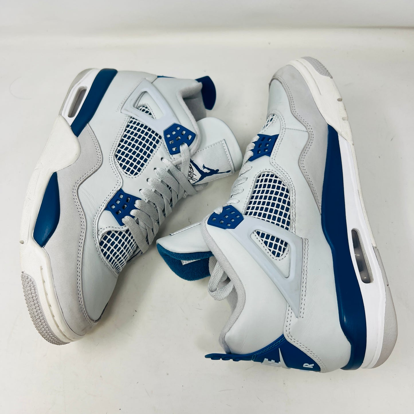 Jordan 4 Retro Military Blue (2024)