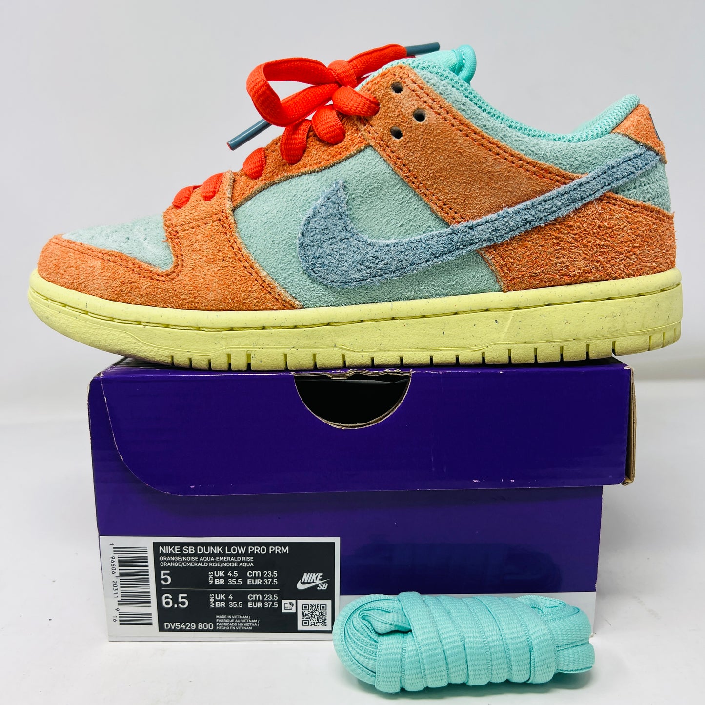 Nike SB Dunk Low Orange Emerald Rise