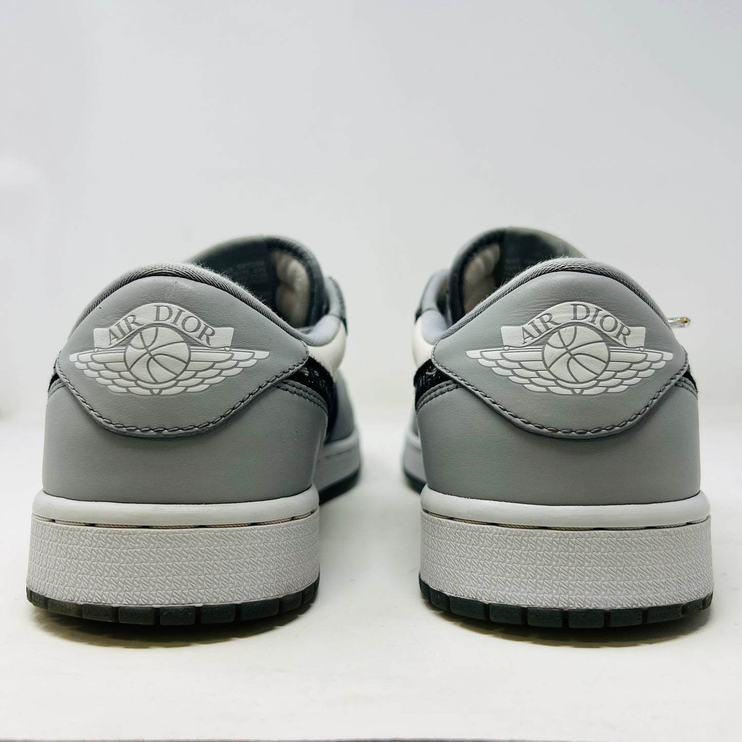Jordan 1 Retro Low Dior (Sample Pair)