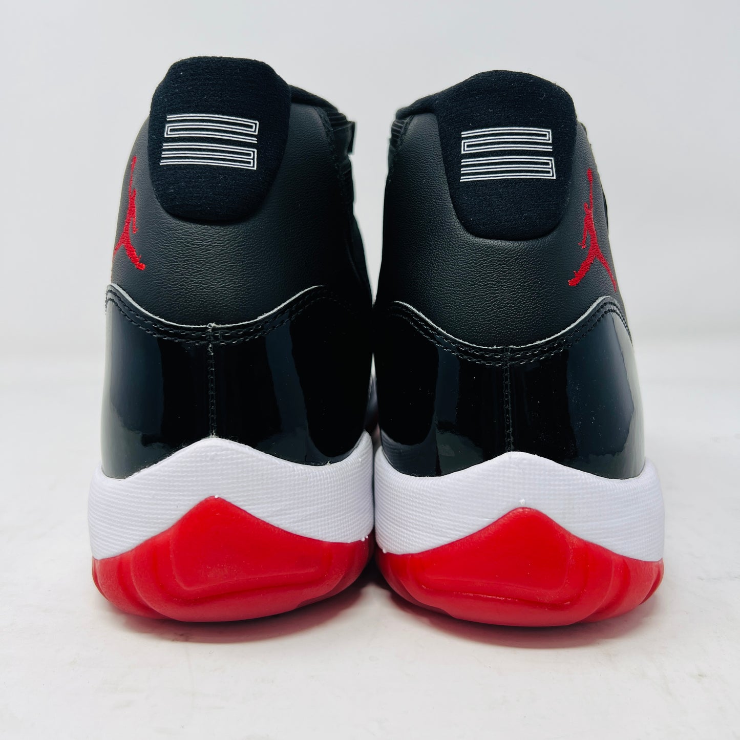 Jordan 11 Retro Playoffs Bred (2019)