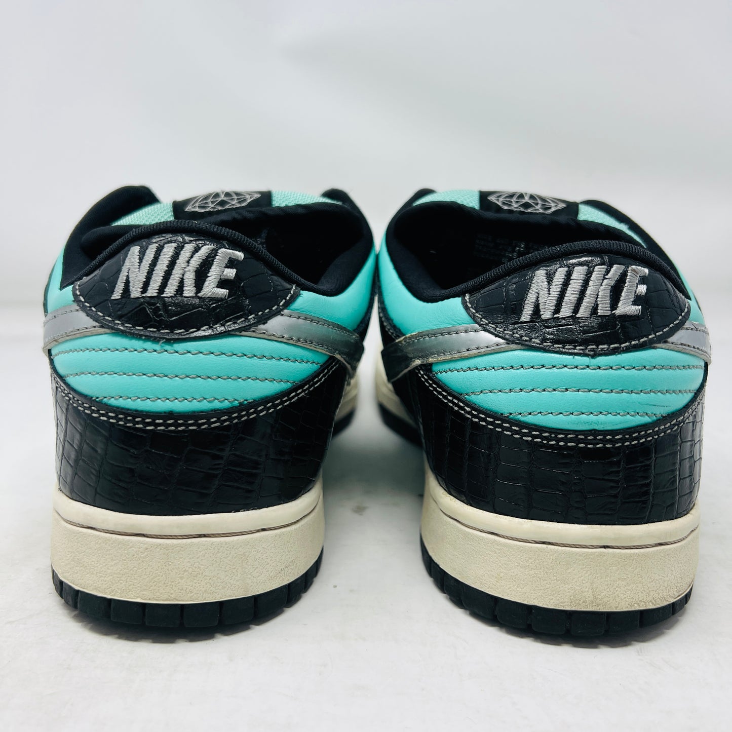 Nike SB Dunk Low Diamond Supply Co.