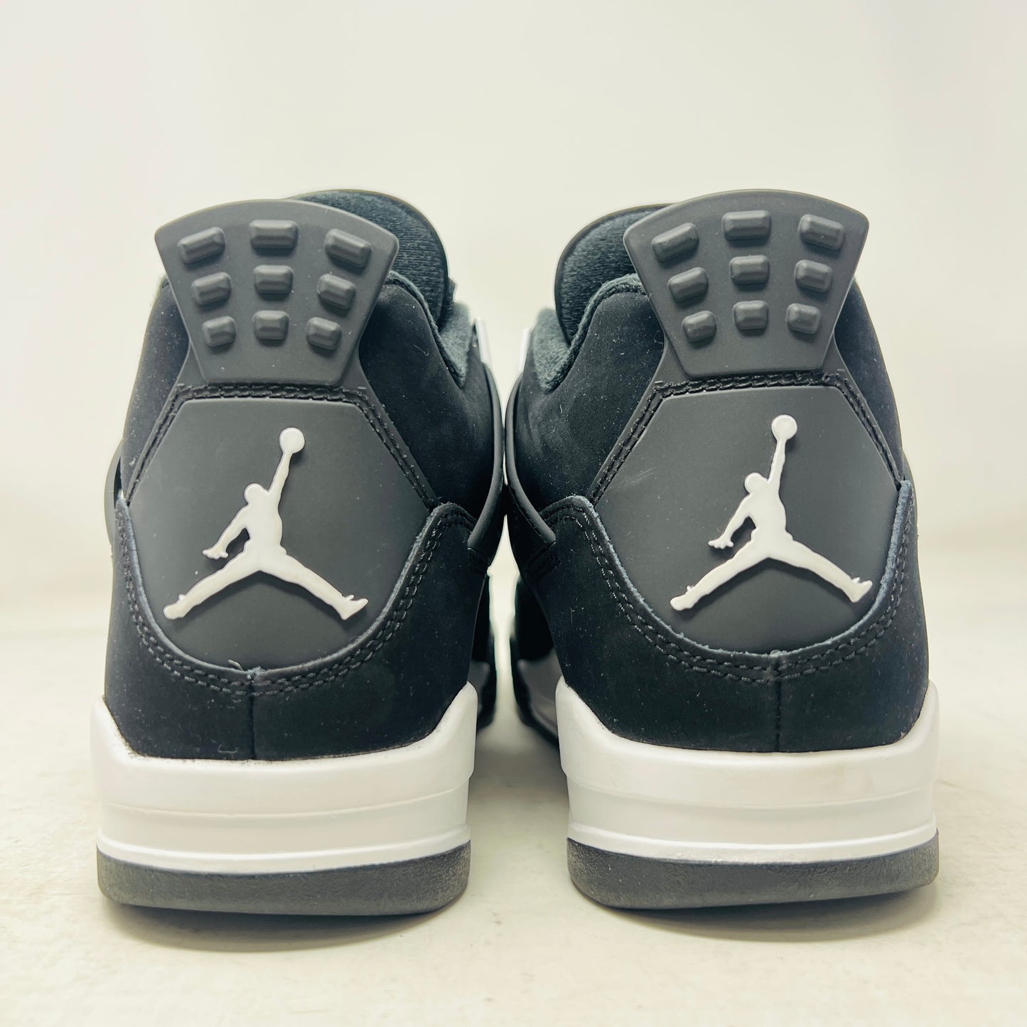 Jordan 4 Retro White Thunder
