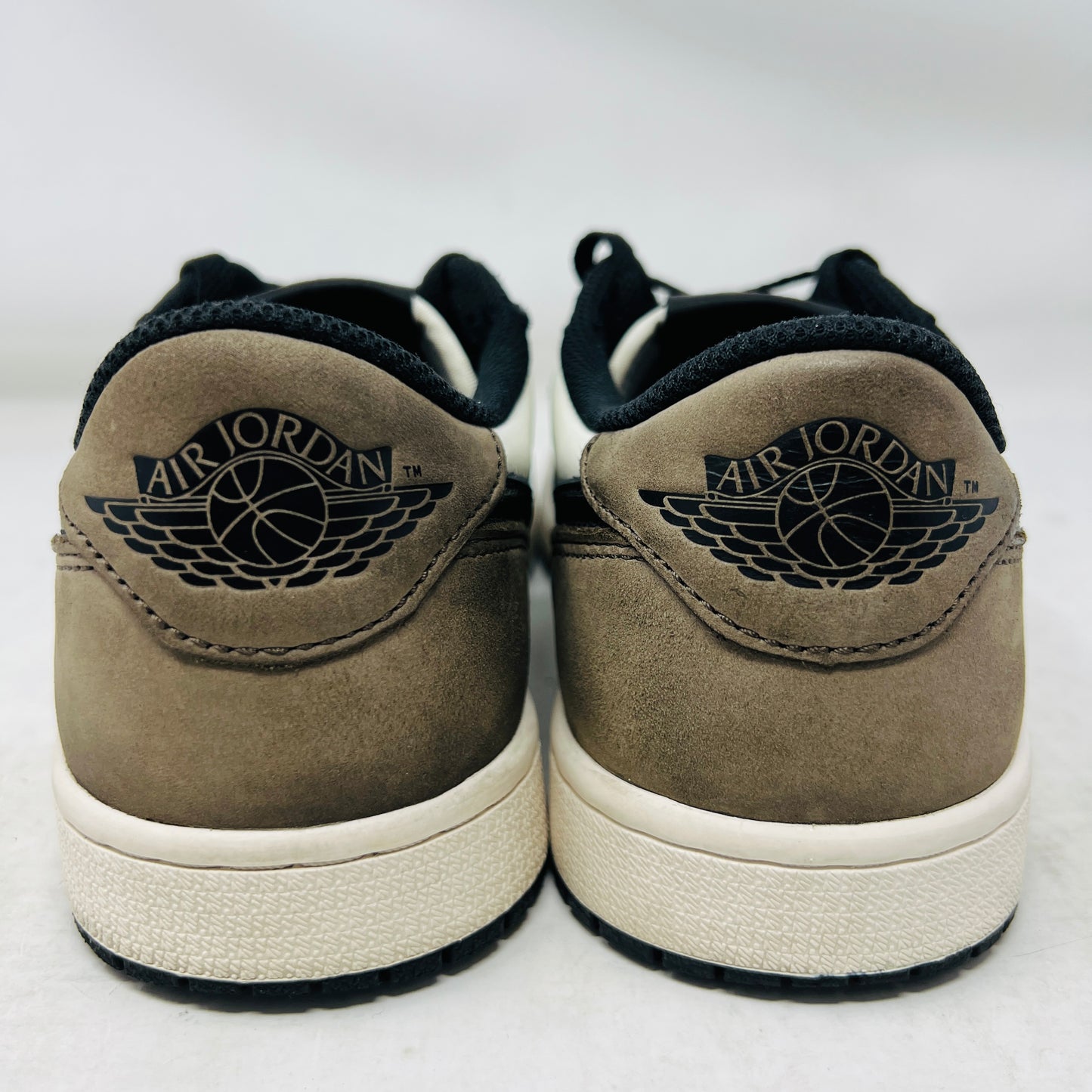 Jordan 1 Retro Low OG Mocha