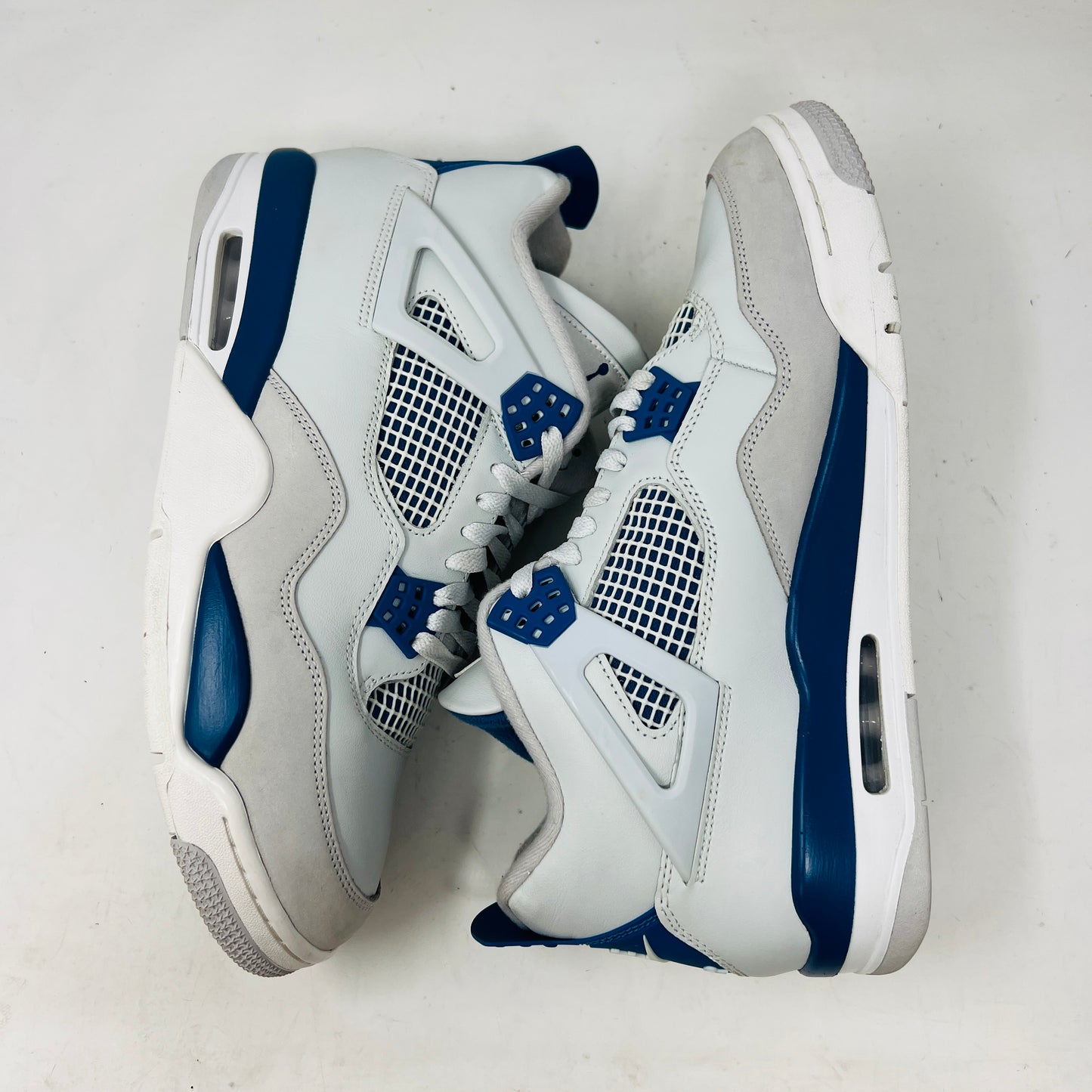 Jordan 4 Retro Military Blue (2024)