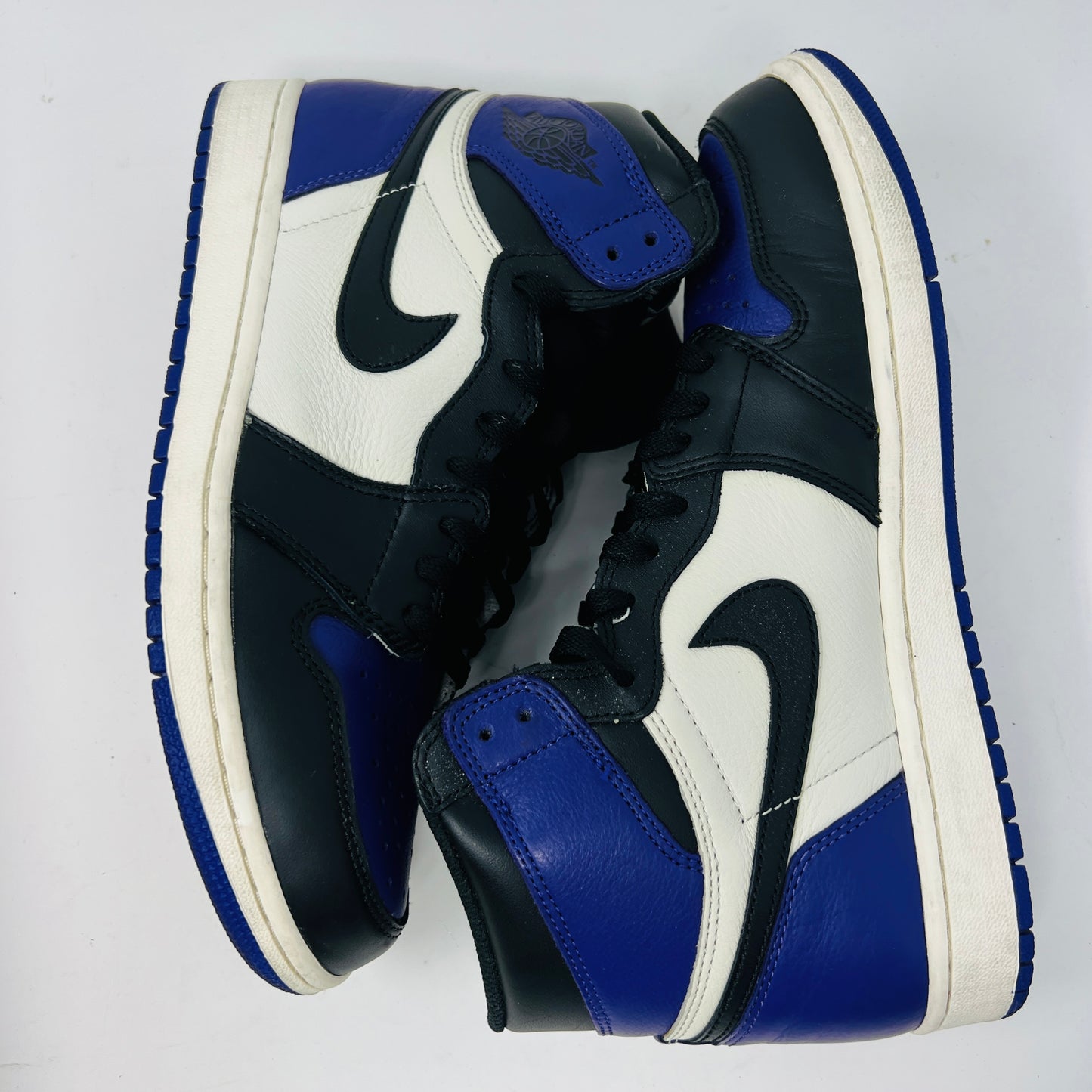 Jordan 1 Retro High Court Purple