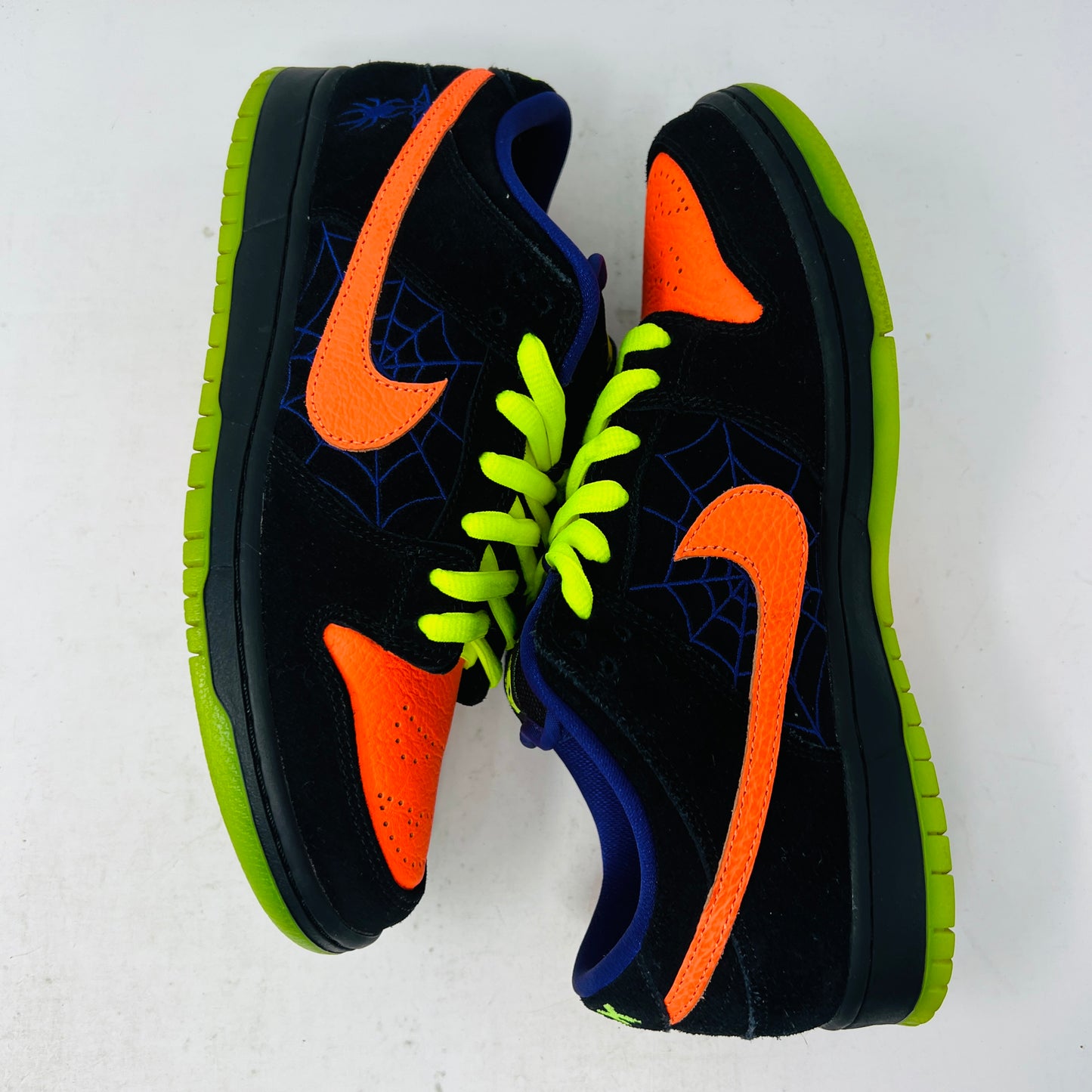 Nike SB Dunk Low Night of Mischief Halloween