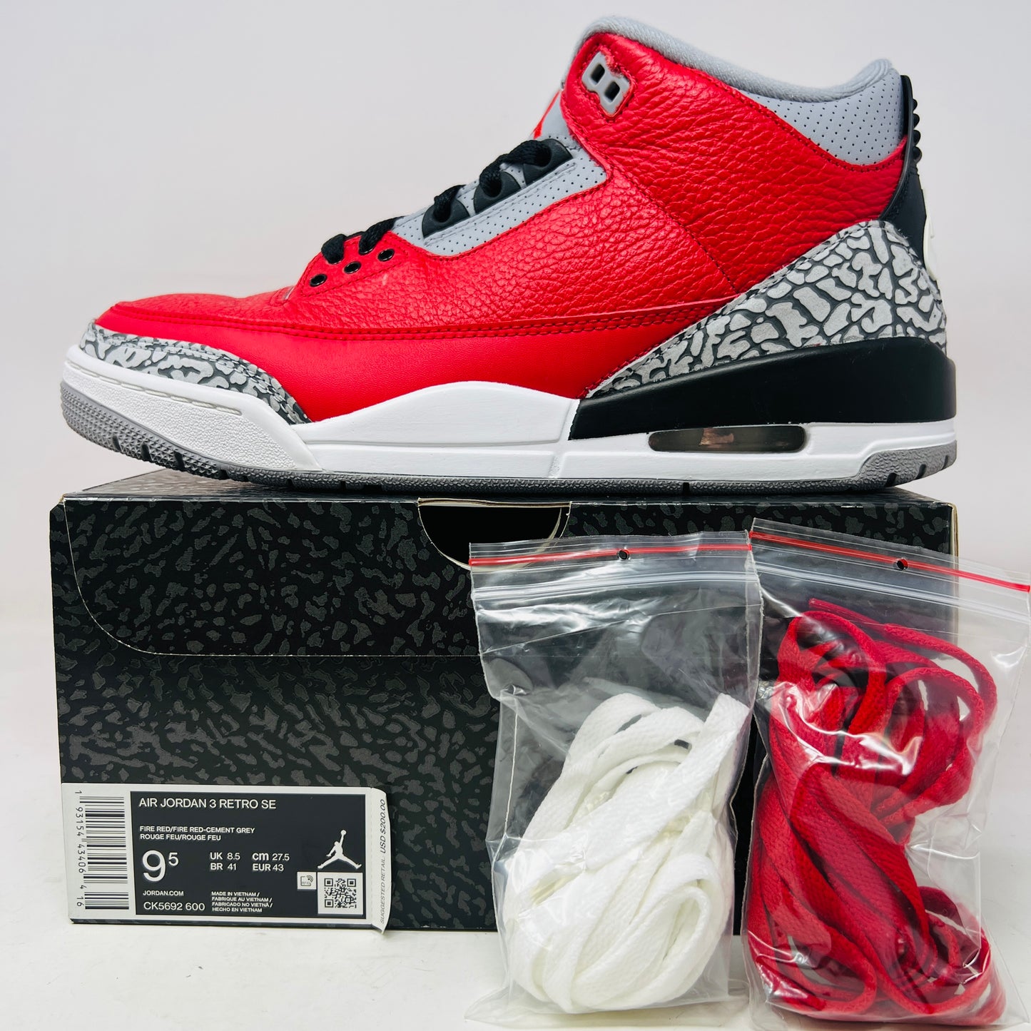 Jordan 3 Retro SE Unite