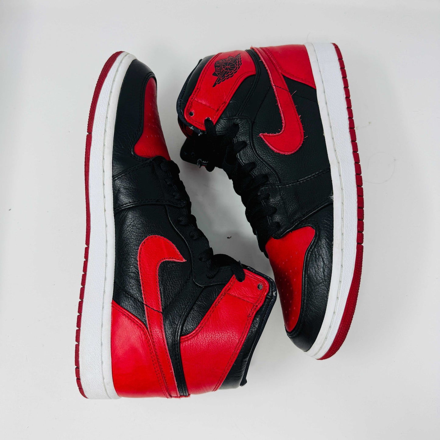 Jordan 1 Retro Banned (B-Grade) (2011)
