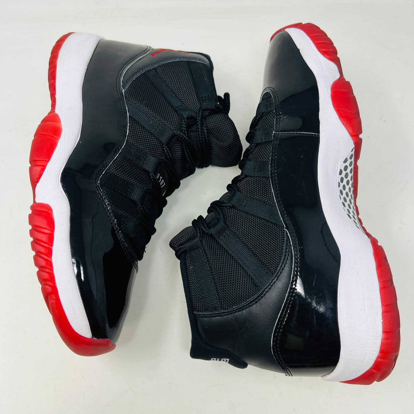 Jordan 11 Retro Playoffs Bred
