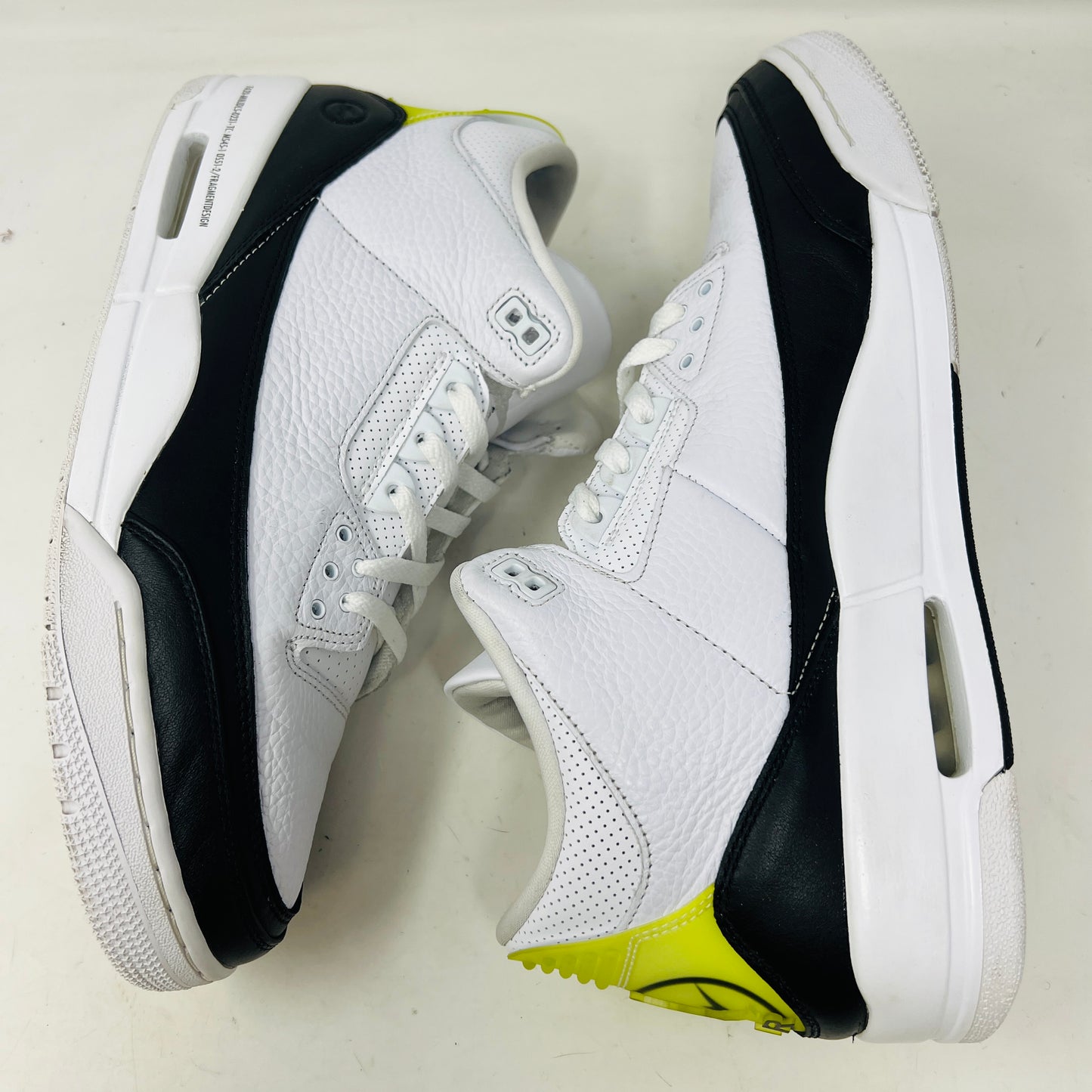 Jordan 3 Retro Fragment