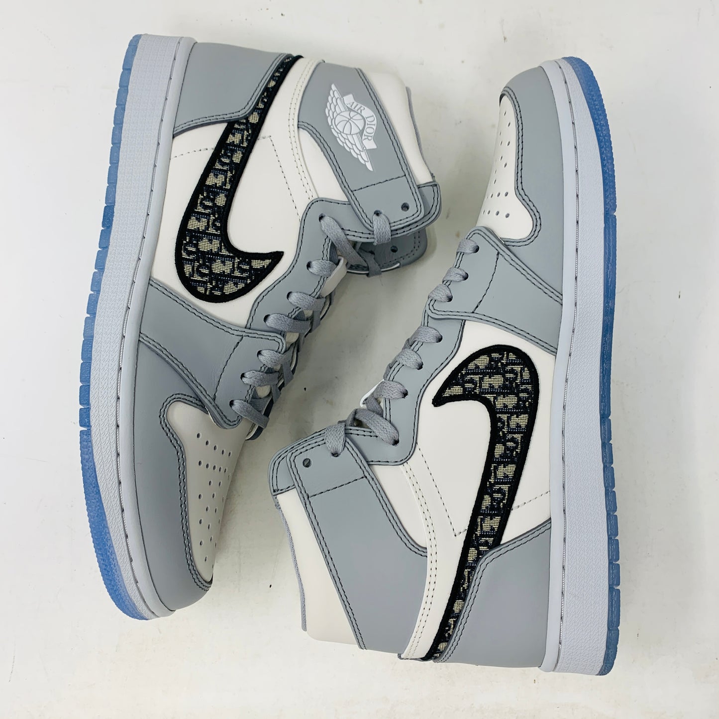 Jordan 1 Retro High Dior
