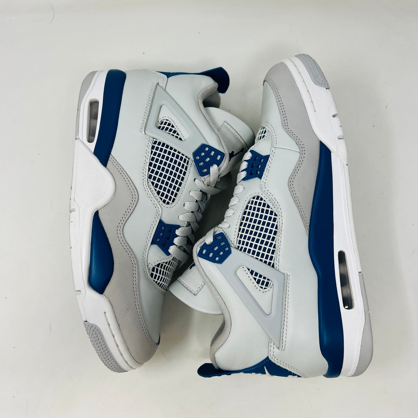 Jordan 4 Retro Military Blue (2024)