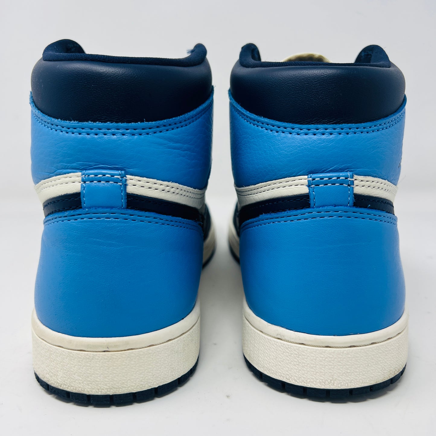 Jordan 1 Retro High Obsidian