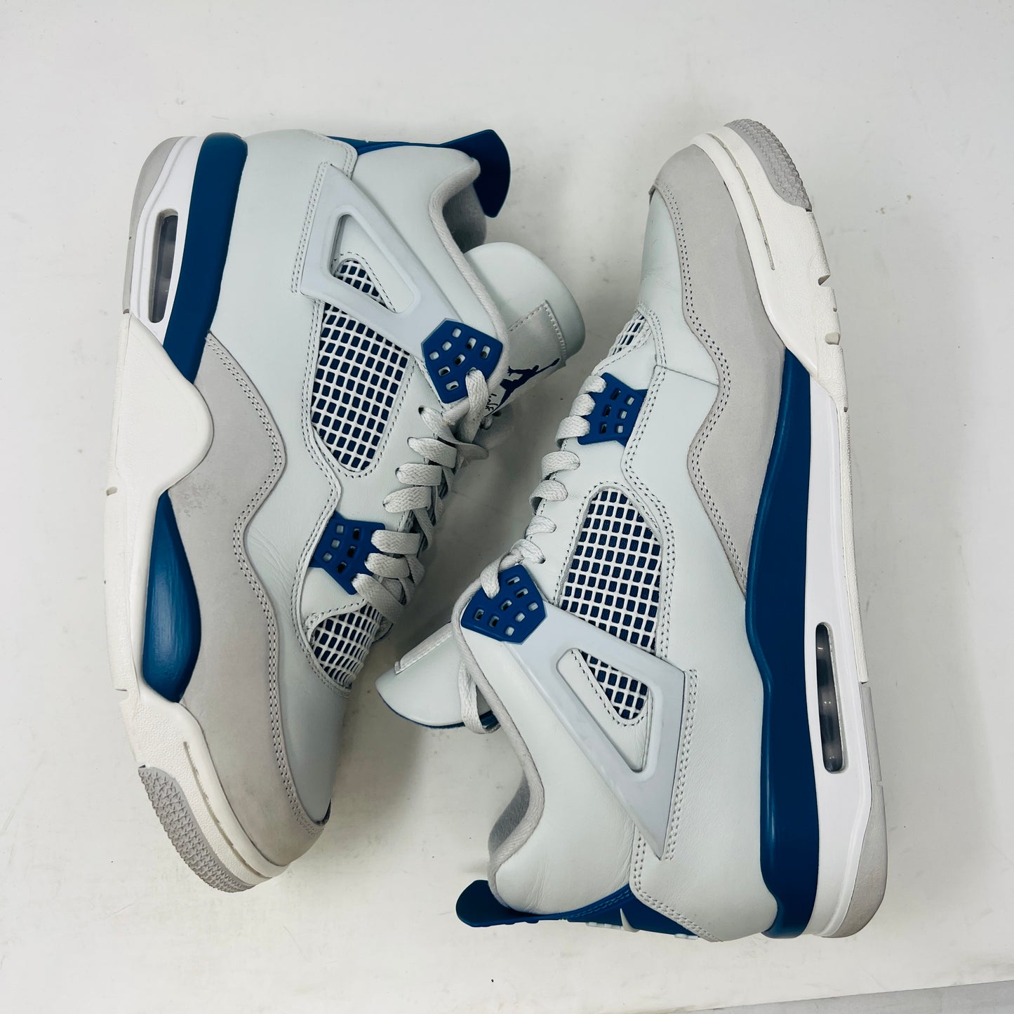 Jordan 4 Retro Military Blue (2024)