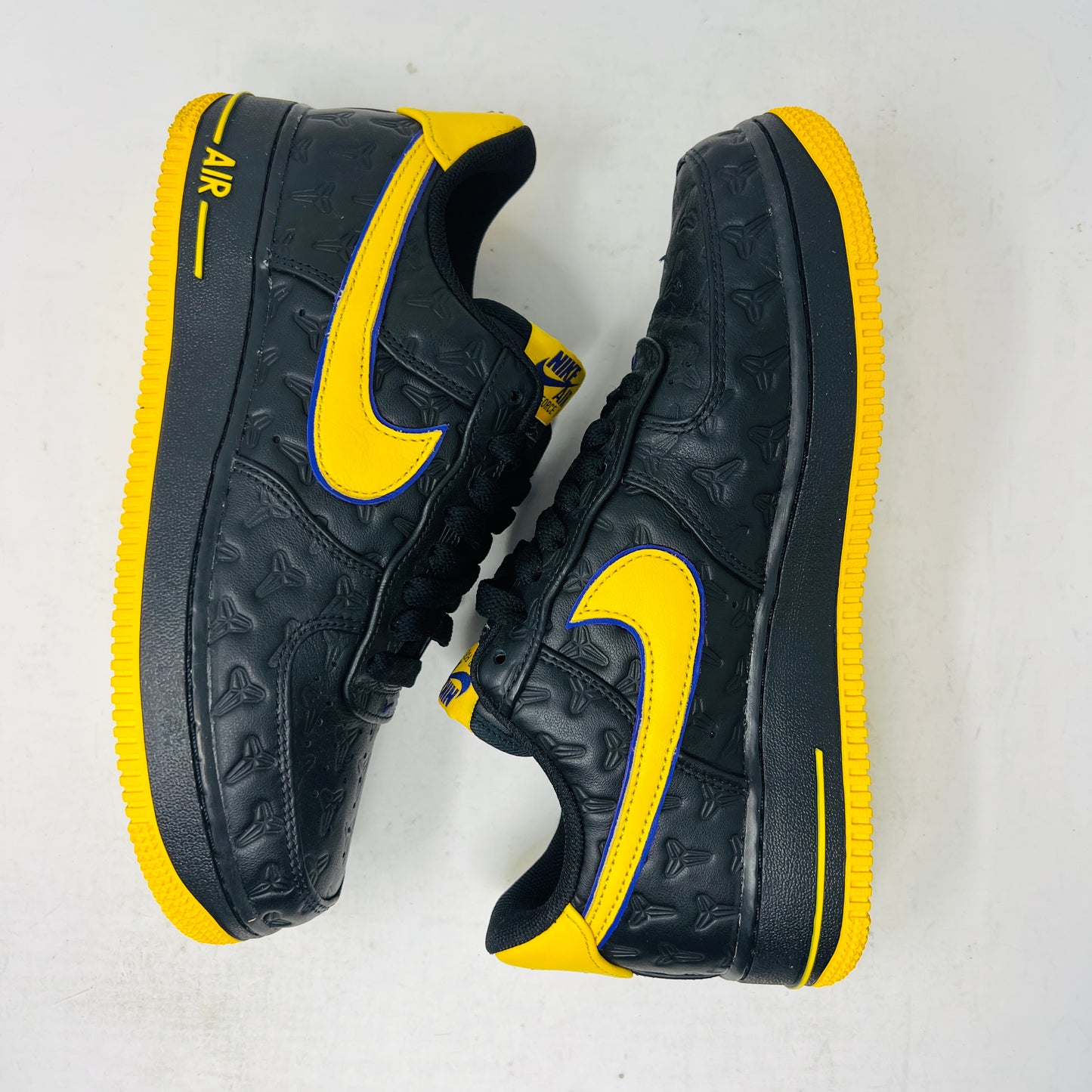 Nike Air Force 1 Low Kobe Bryant Lakers Away (Numbered Edition of 8000)