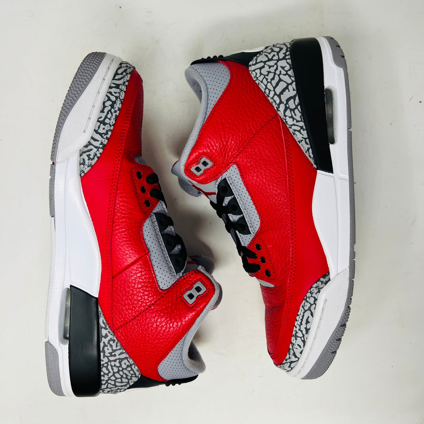 Jordan 3 Retro SE Unite