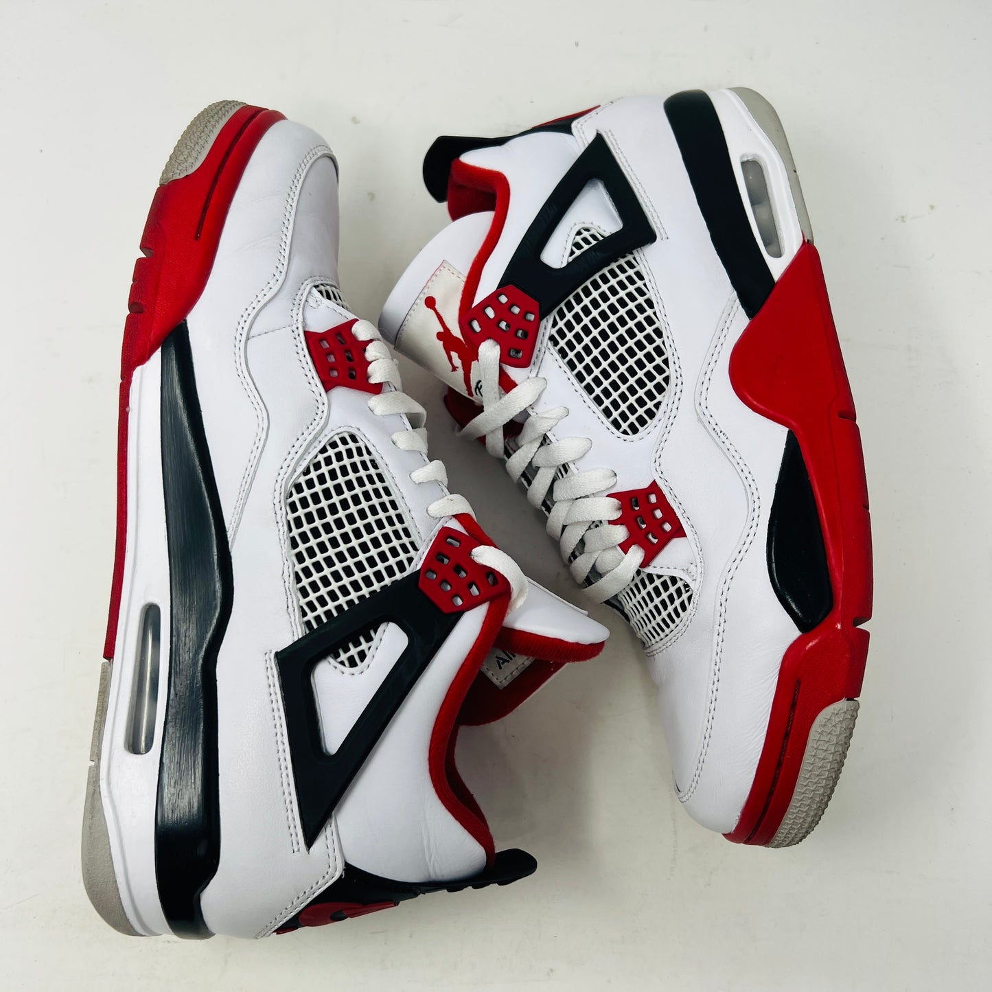 Jordan 4 Retro Fire Red (2020)