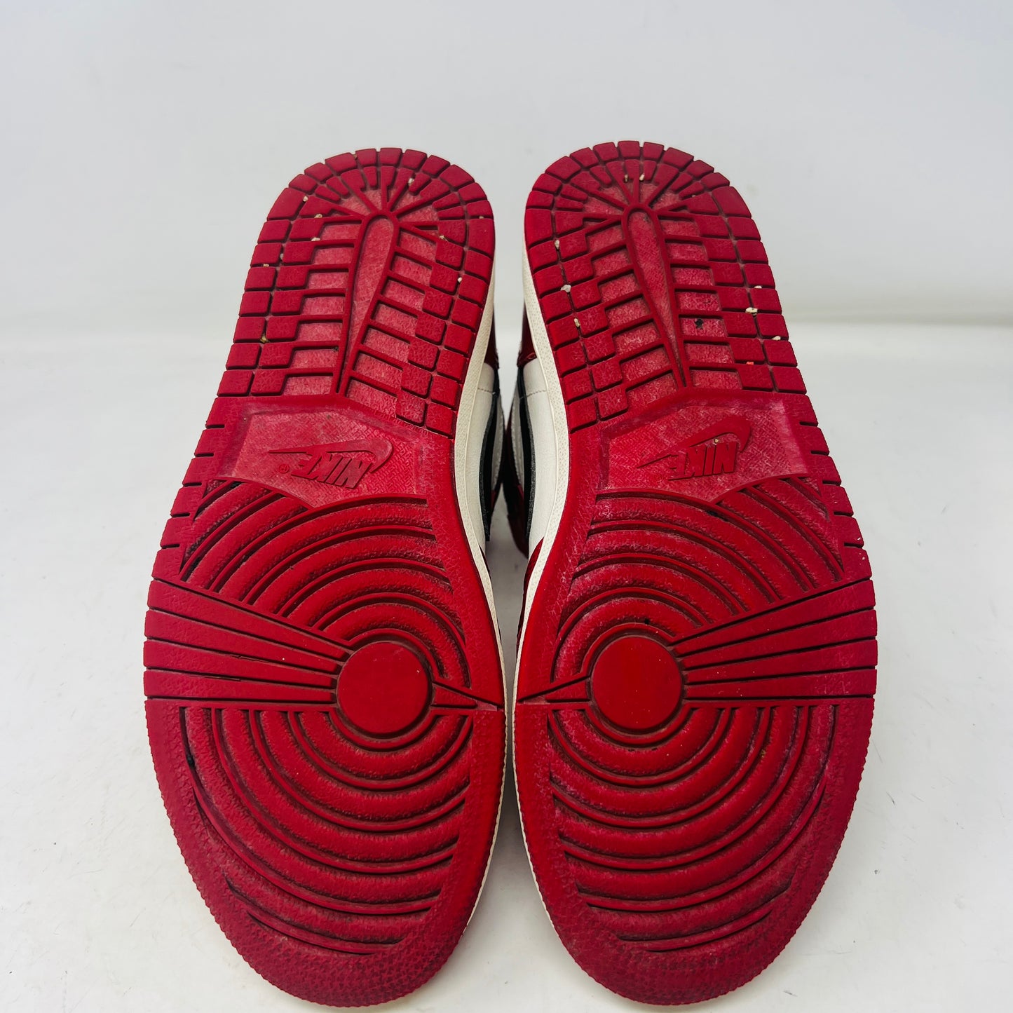 Jordan 1 Retro High OG Chicago Lost and Found