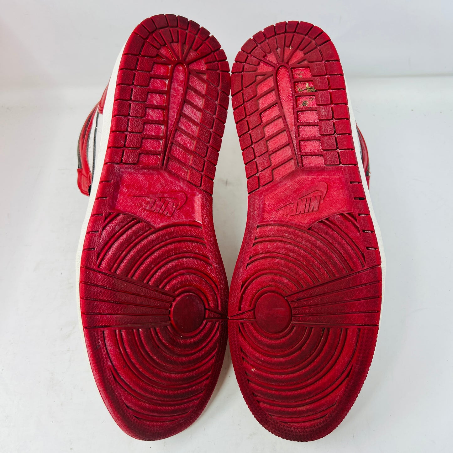 Jordan 1 Retro High OG Chicago Lost and Found