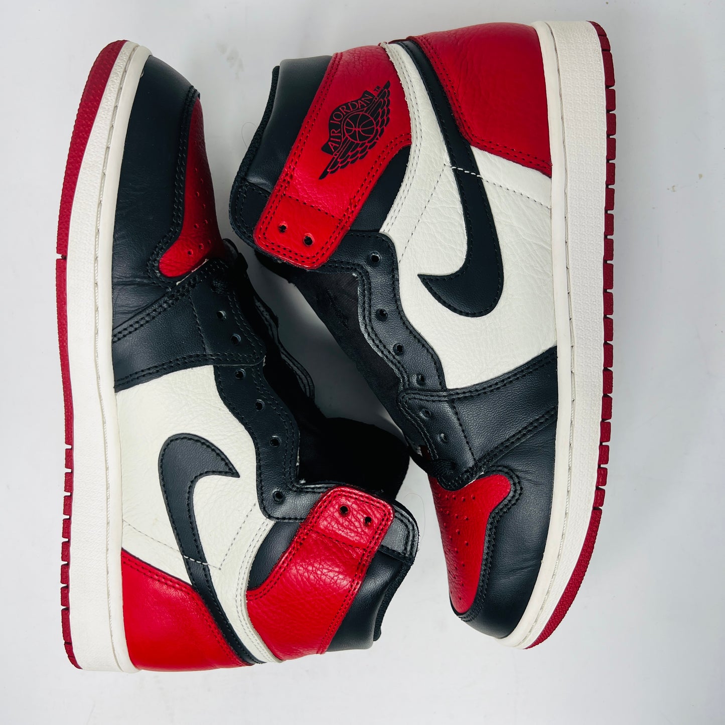 Jordan 1 Retro High Bred Toe