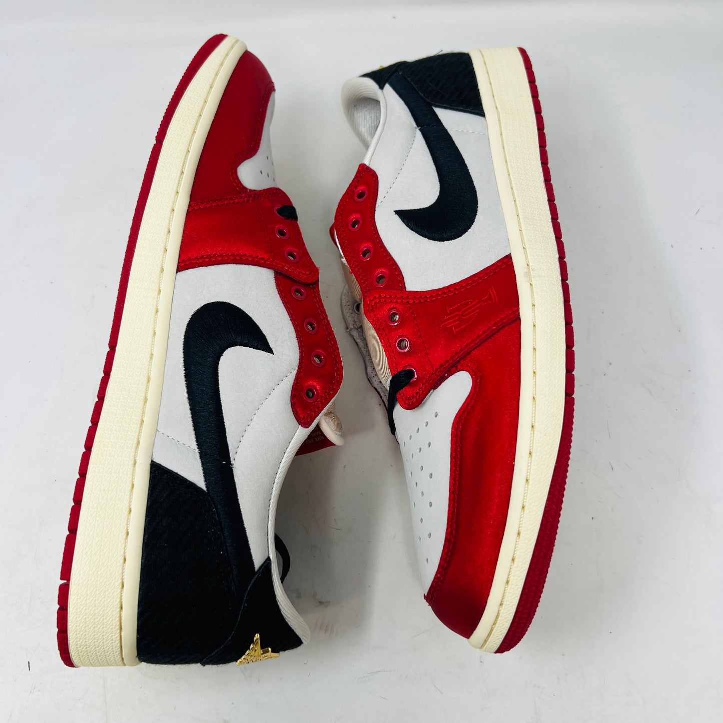Jordan 1 Retro Low OG Trophy Room Rookie Card Away