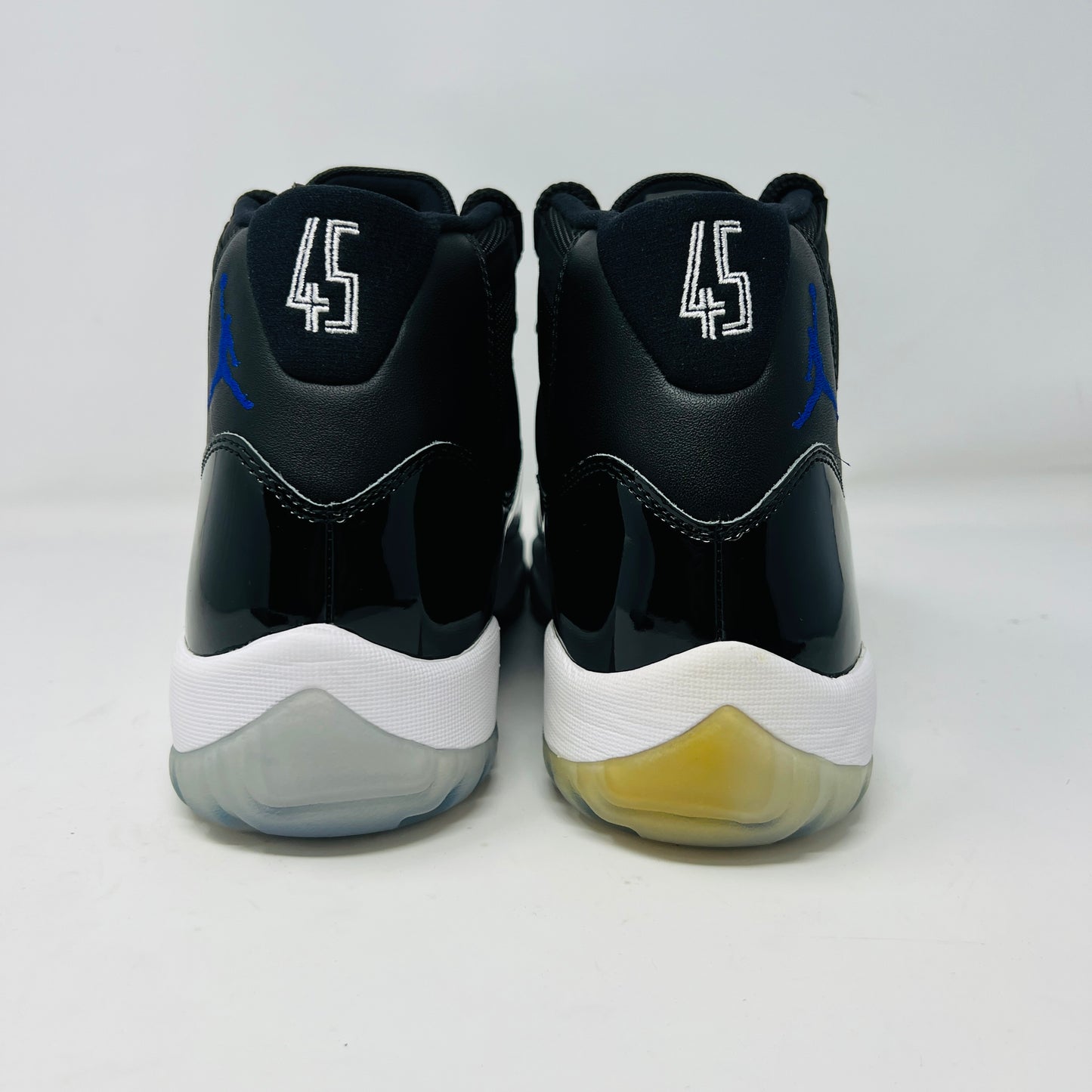Jordan 11 Retro Space Jam (2016)