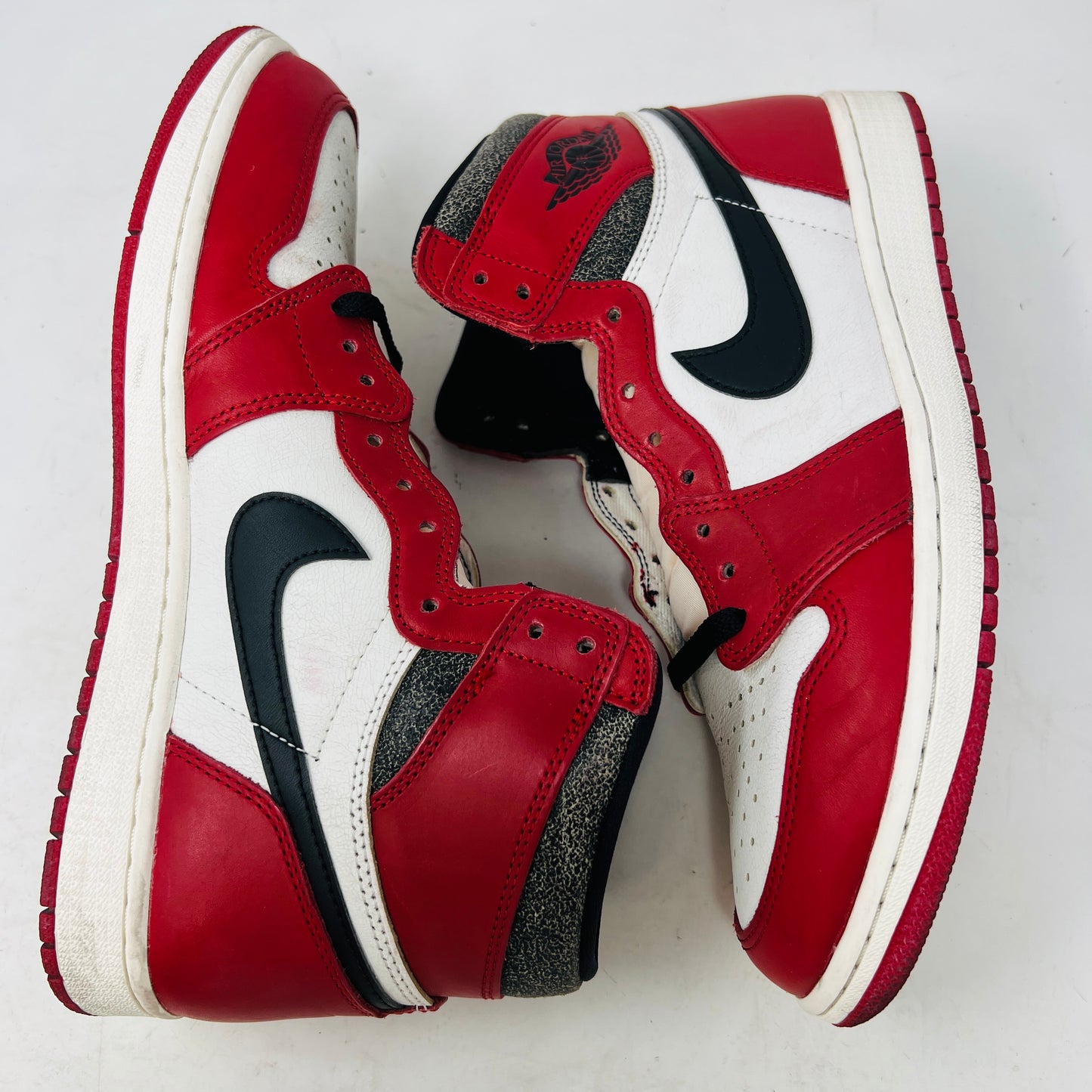 Jordan 1 Retro High OG Chicago Lost and Found