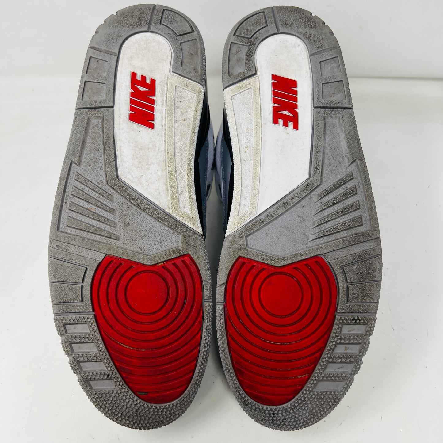 Jordan 3 Retro Tinker Hatfield