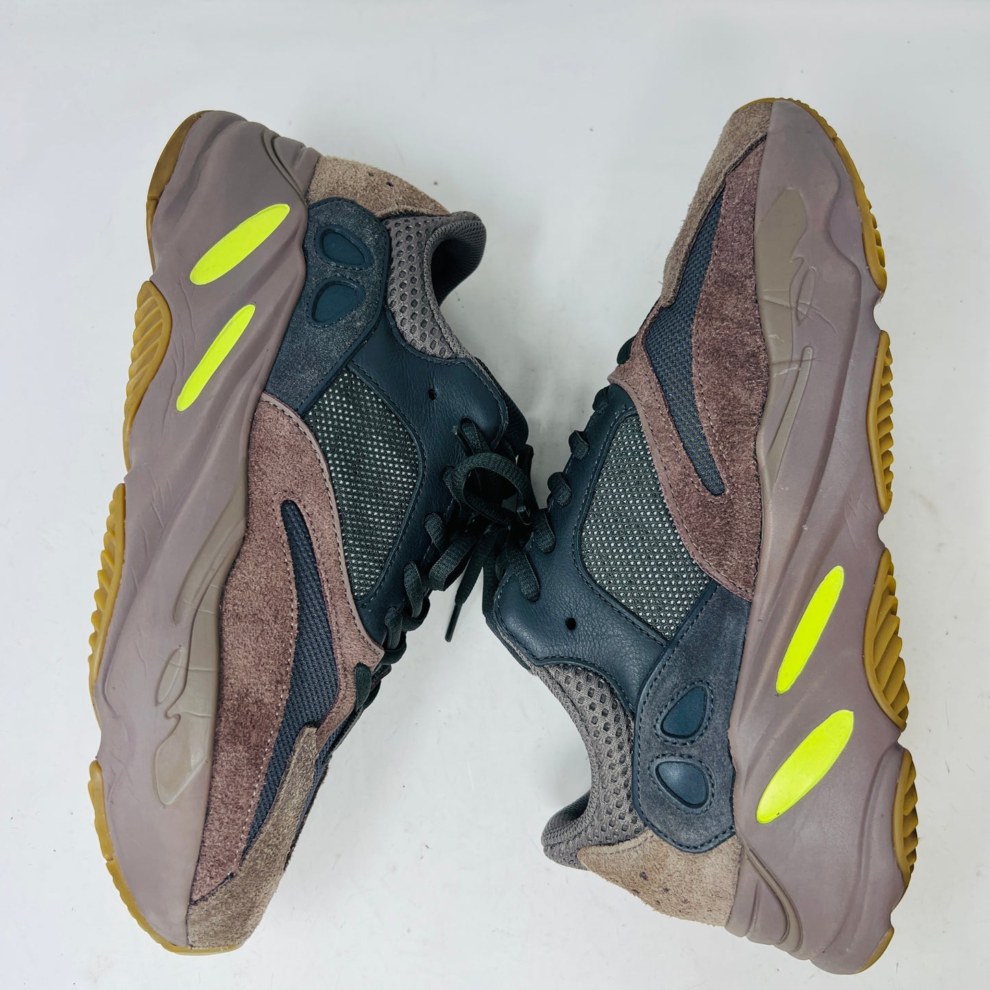 adidas Yeezy Boost 700 Mauve