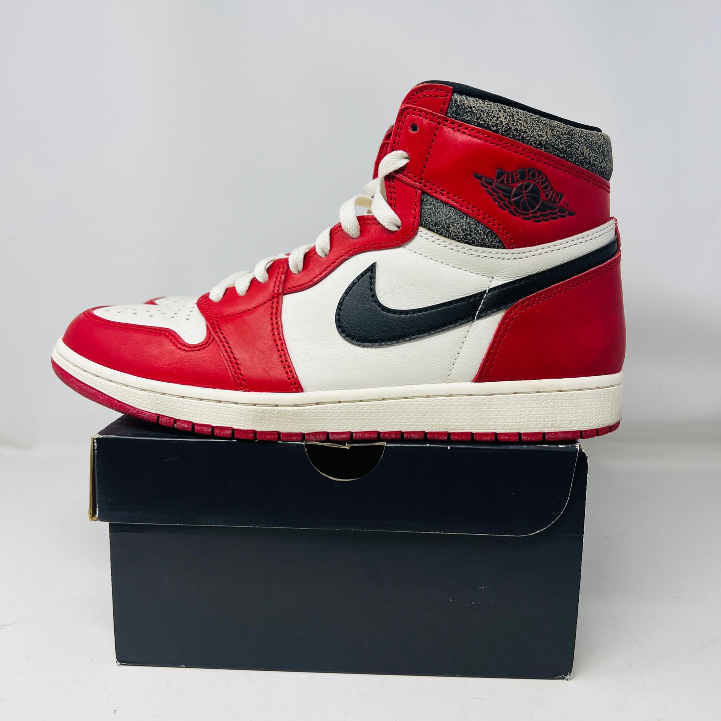 Jordan 1 Retro High OG Chicago Lost and Found