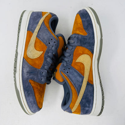 Nike SB Dunk Low Light Carbon Monarch