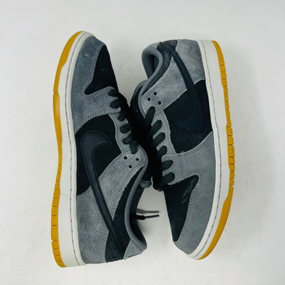 Nike SB Dunk Low Dark Smoke Grey