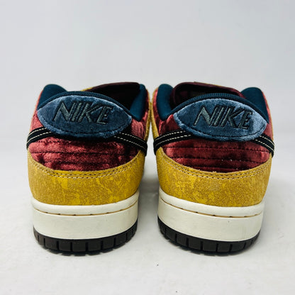 Nike SB Dunk Low City of Cinema
