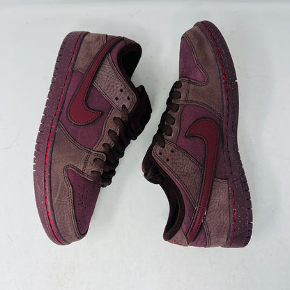 Nike SB Dunk Low City of Love Burgundy Crush