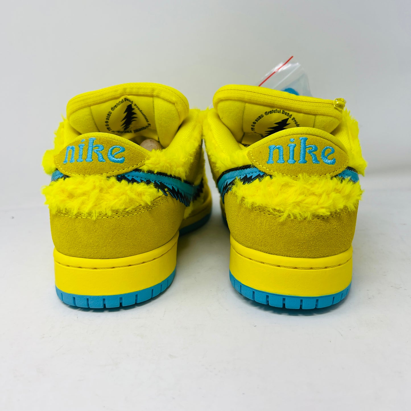 Nike SB Dunk Low Grateful Dead Bears Opti Yellow sneaker with damaged box, 2020 release.
